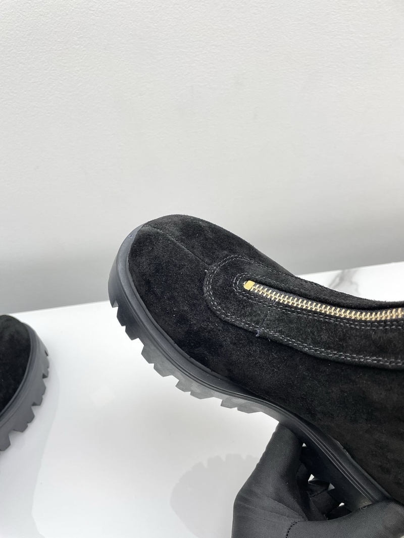 Pra*a boots